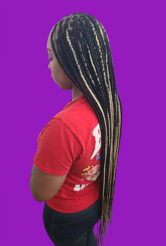 Knotless braids hairstyle in Waldorf Maryland kbest braiding